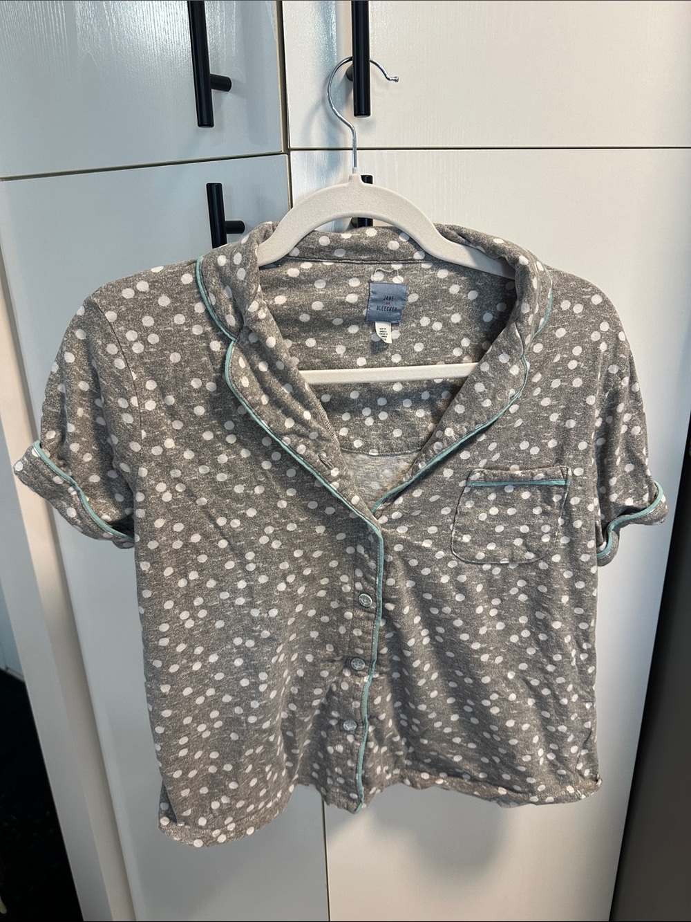 Grey Polka Dot Short Sleeve Pajama kit with Mint Trim